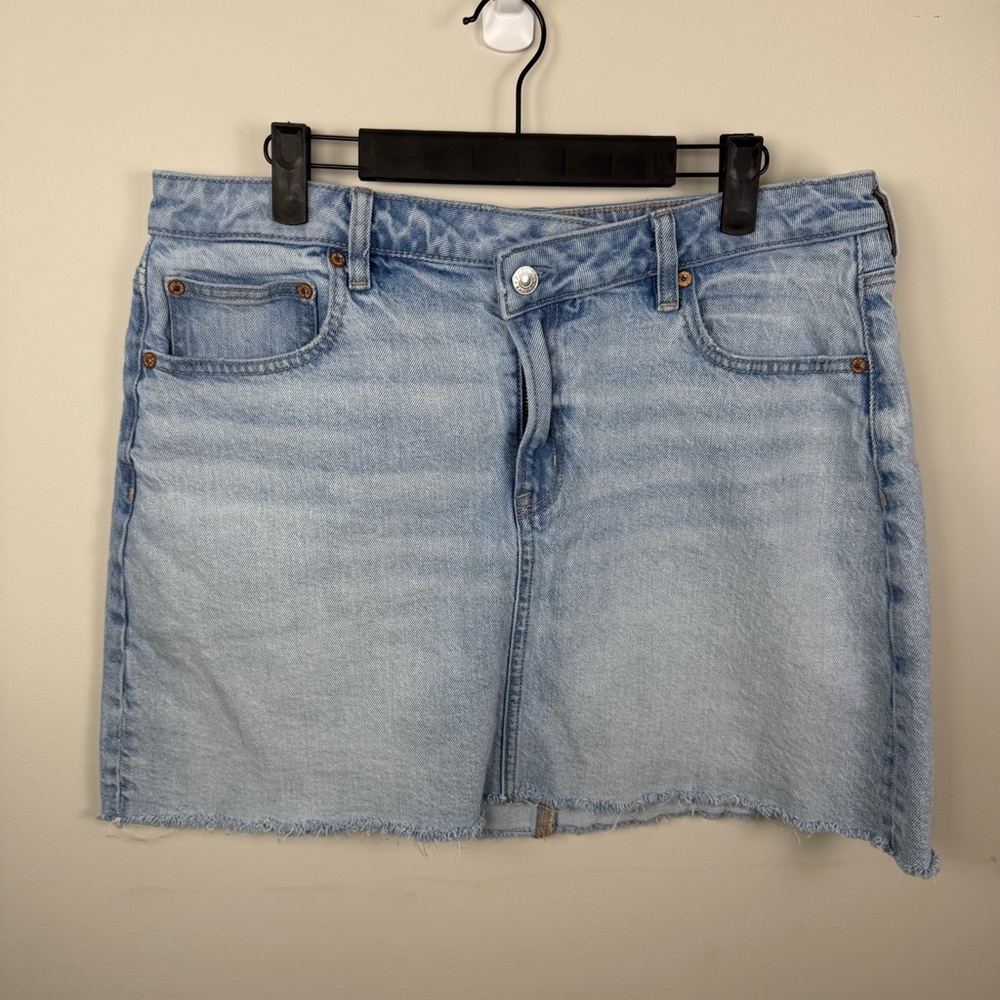 AE Stretch Crossover High-Waisted Perfect Denim Mini Skirt, Light Wash, Size: 14 - Picture 6 of 11